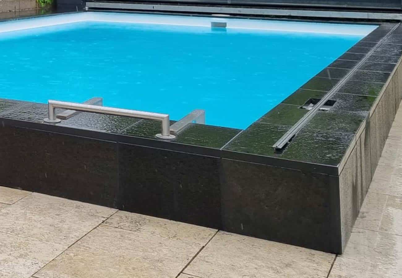 Outdoor Bodenbeläge Poolumrandungen Maurerarbeiten Kundenmaurer
